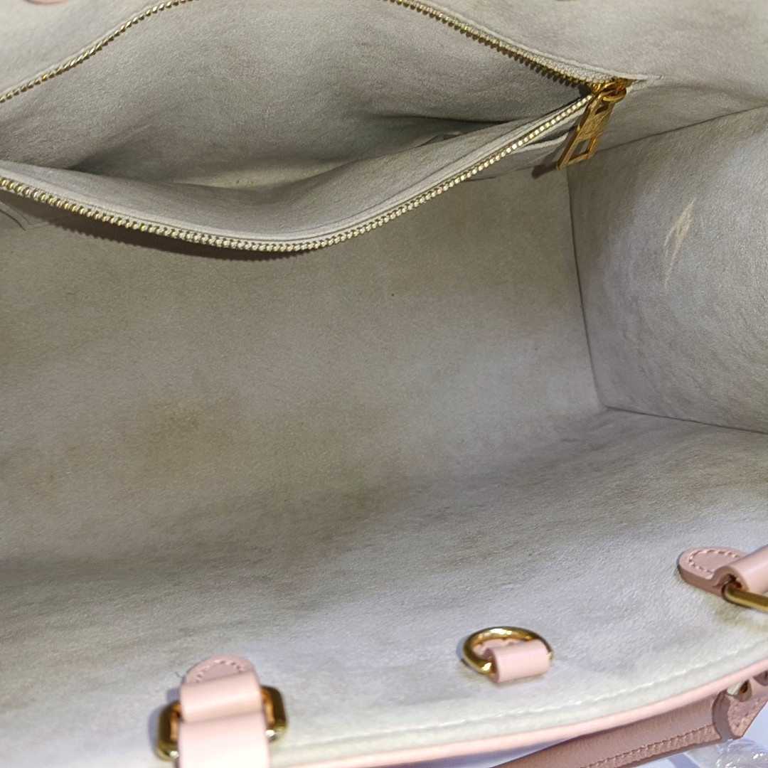 LOUIS VUITTON ONTHEGO Medium Pink Calfskin Monogram Jungle Bag Crossbody Shoulder Bag with Golden Hardware-(SKU)-964570845