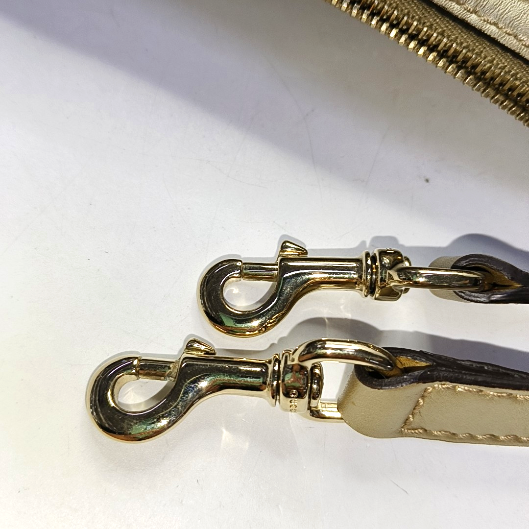 GUCCI Sukey Khaki Canvas Monogram Crossbody Bag Golden hardware Removable shoulder strap-(SKU)-958213257