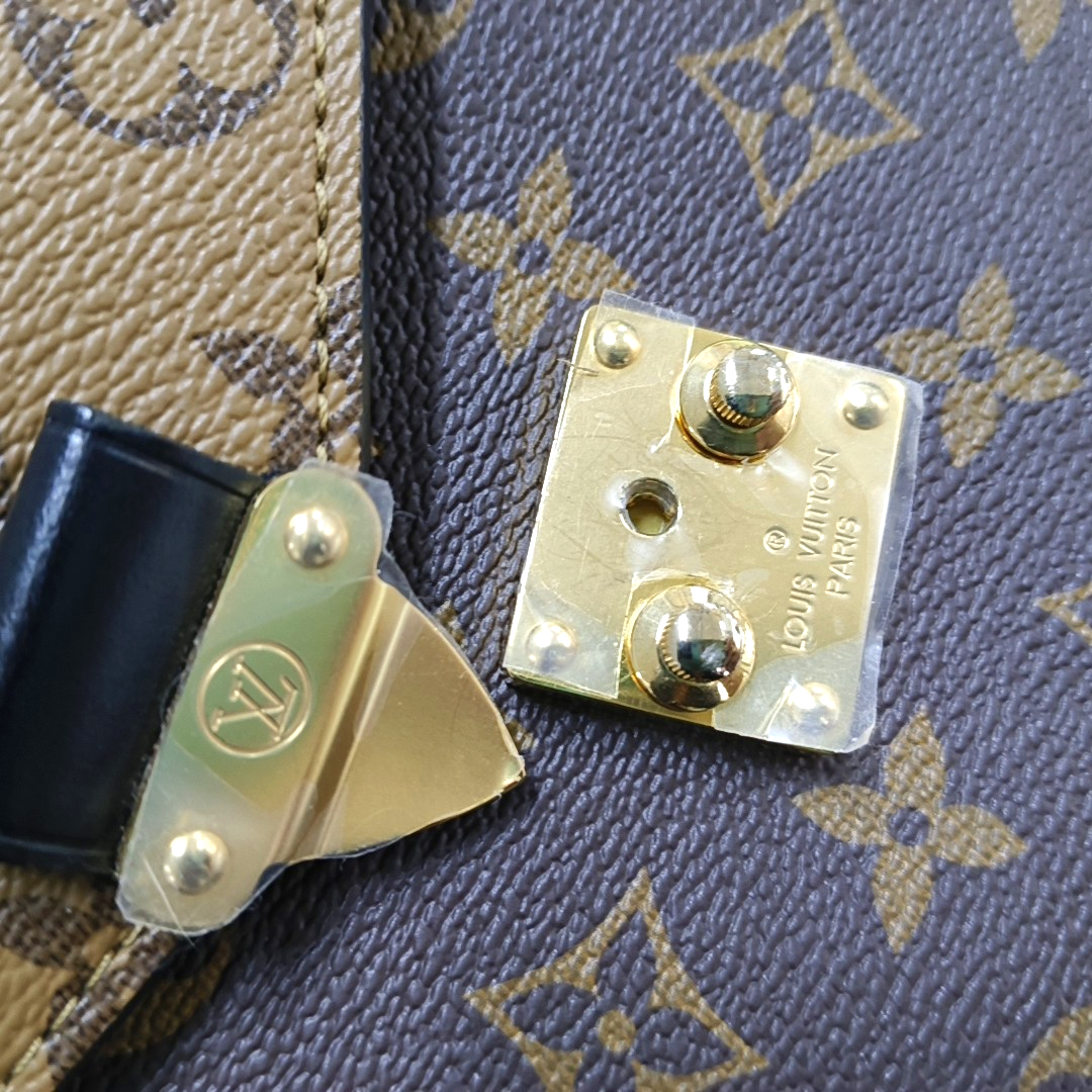 LOUIS VUITTON MÉTIS Medium Multicolor Monogram Canvas Messenger Bag with Shoulder Strap and Handle, Gold Hardware, Detachable Strap-(SKU)-961329284