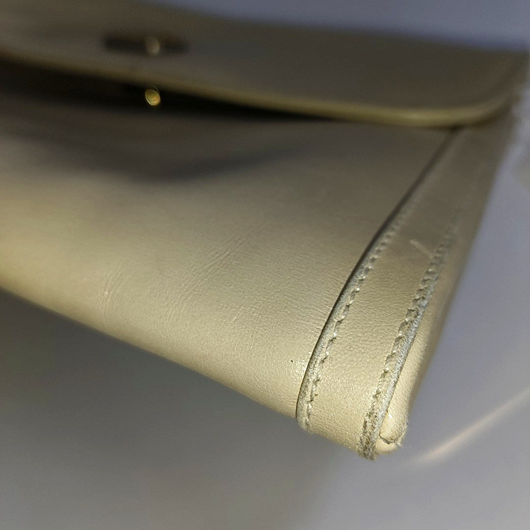 CELINE Beige Cowhide Triumph Crossbody Shoulder Bag Golden hardware Removable shoulder strap-(SKU)-935277558
