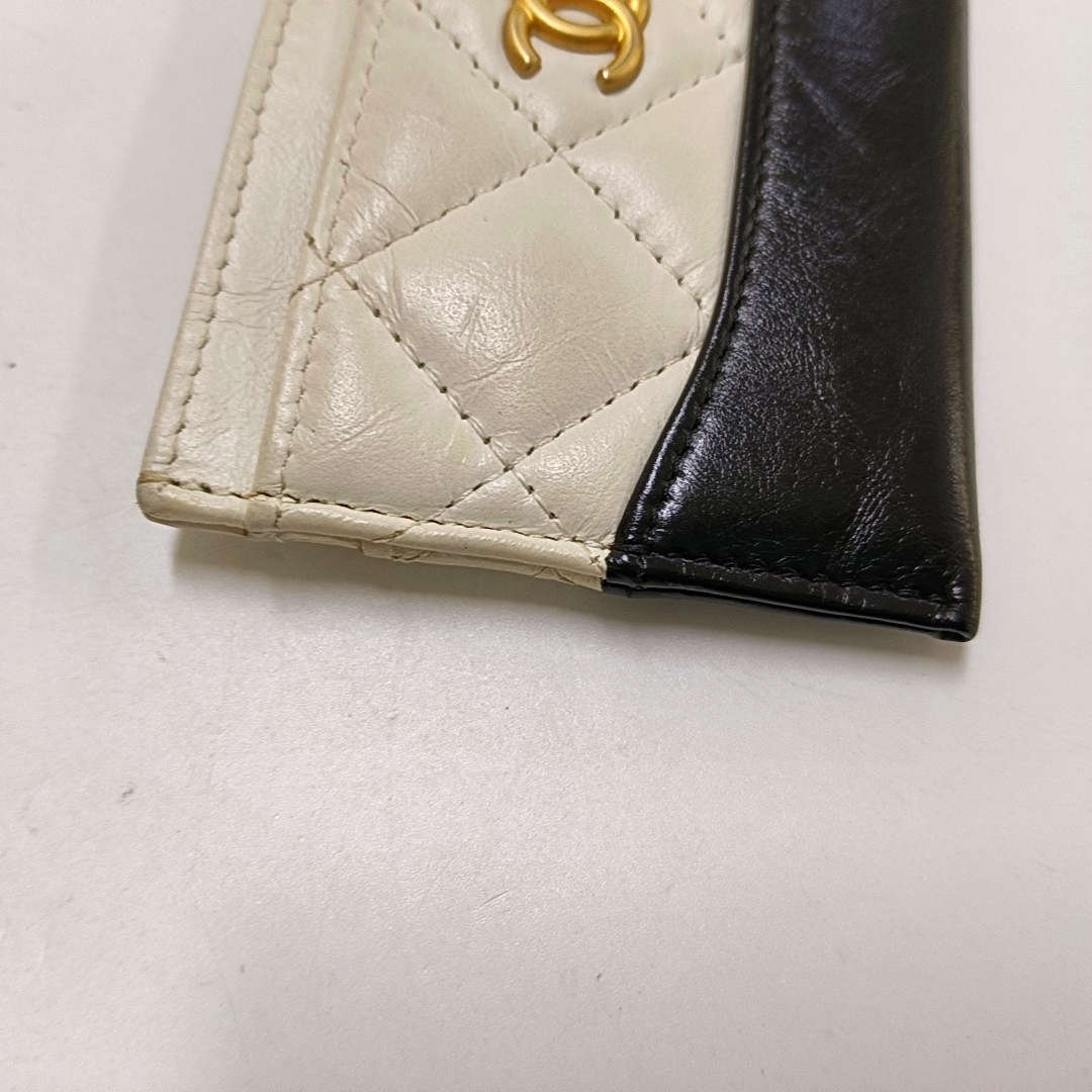 CHANEL GABRIELLE White Cowhide Diamond Pattern Card Wallet Golden hardware 25nan-(SKU)-959022571