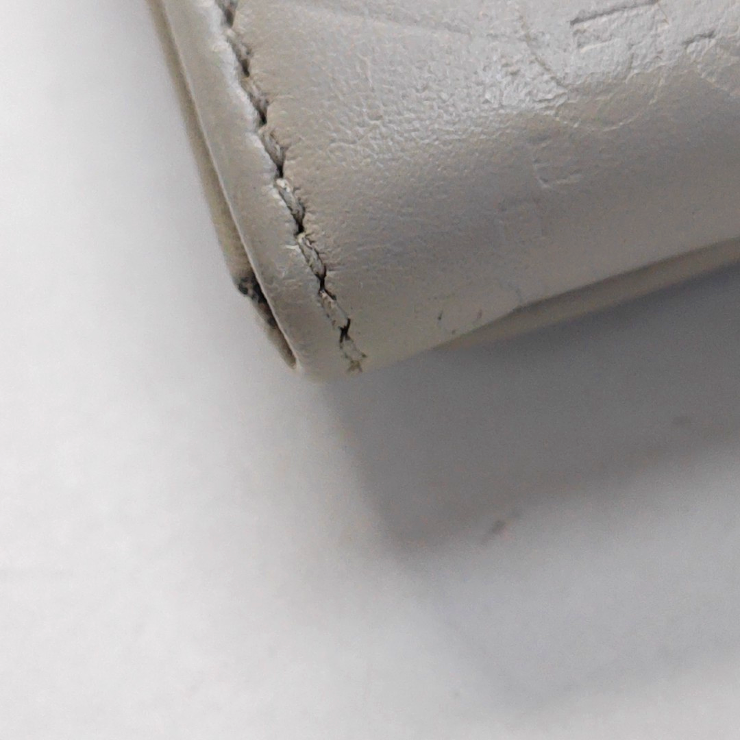 GUCCI White Calfskin Leather Monogrammed Wallet Golden hardware-(SKU)-951320985