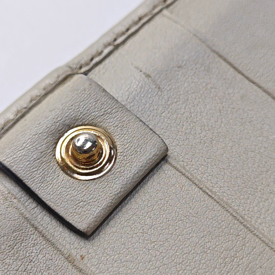 GUCCI White Calfskin Leather Monogrammed Wallet Golden hardware-(SKU)-951320985