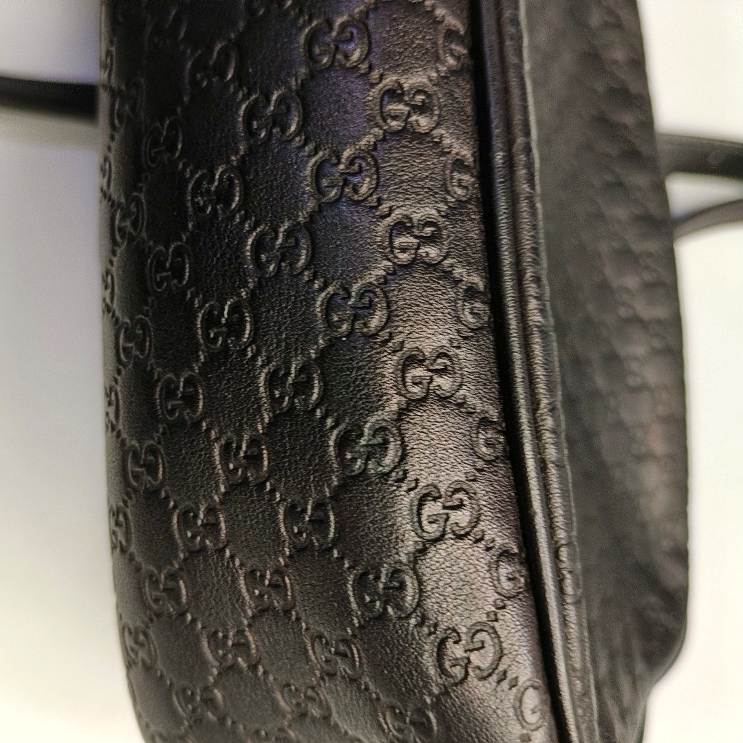 GUCCI Microguccissima Black Calfskin Monogram Embossed Bamboo Bag Single Shoulder Bag Crossbody Bag Golden hardware-(SKU)-951187178