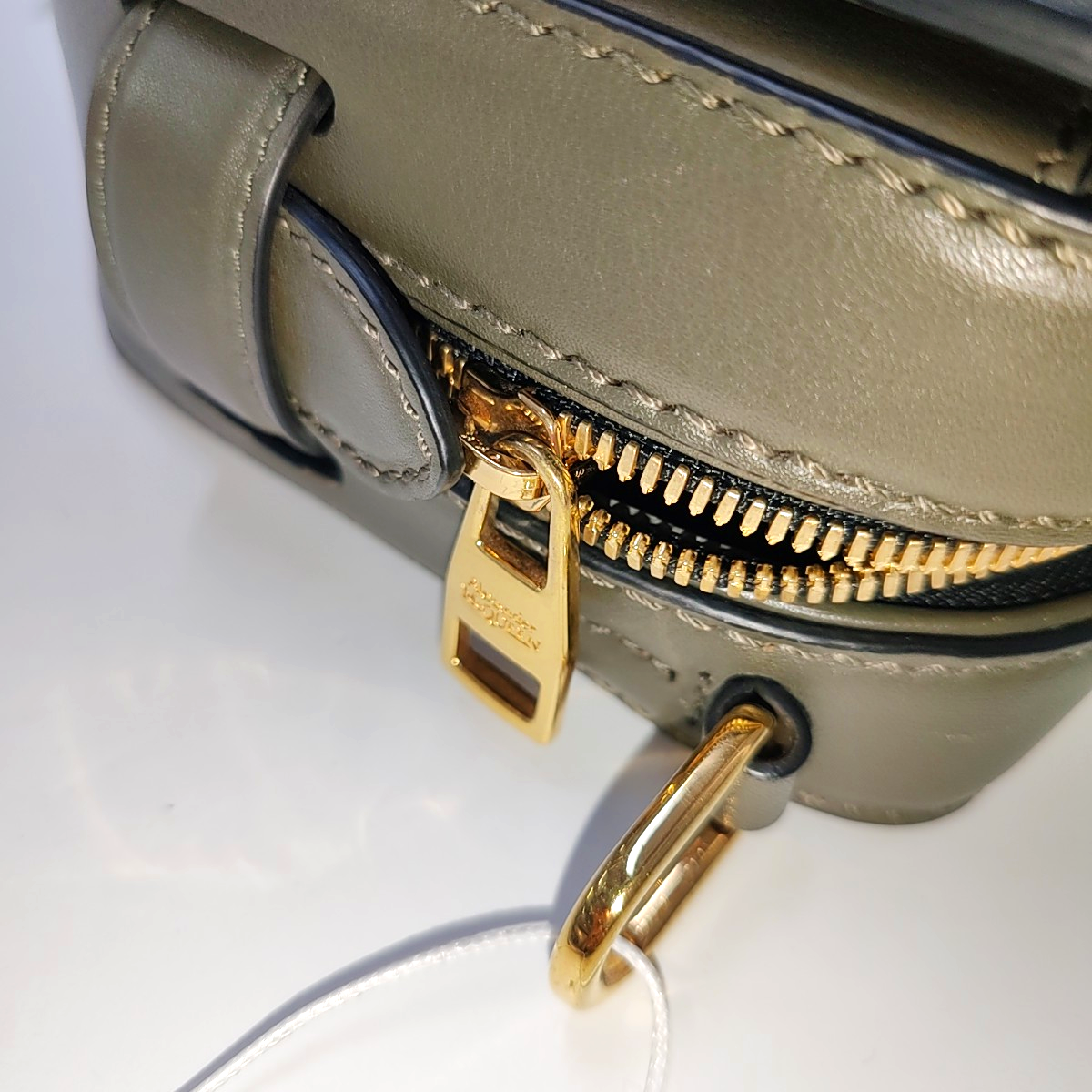 Alexander McQUEEN Camera Bag Dark Green Calfskin Embossed Single Shoulder Bag Golden hardware Removable shoulder strap-(SKU)-940170035