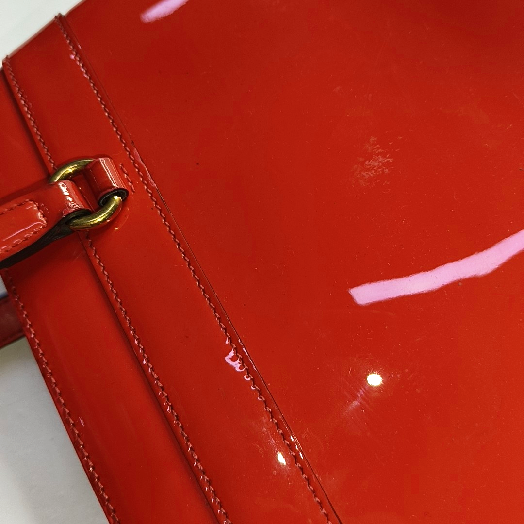 GUCCI Horsebit Chain Red Patent Leather Horsebit Shoulder and Handbag Golden hardware Removable shoulder strap-(SKU)-954143882