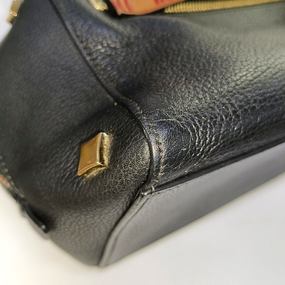 MCM Black Leather Single Shoulder Bag Golden hardware Removable shoulder strap-(SKU)-938313645