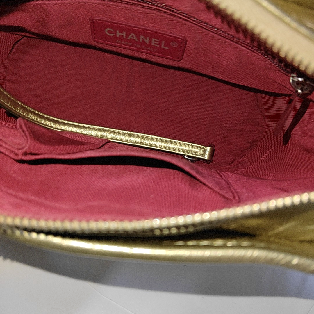 CHANEL GABRIELLE Small Size Gold Calfskin Quilted Crossbody Shoulder Bag Gold Hardware 25 Clasp Removable Strap-(SKU)-934408263