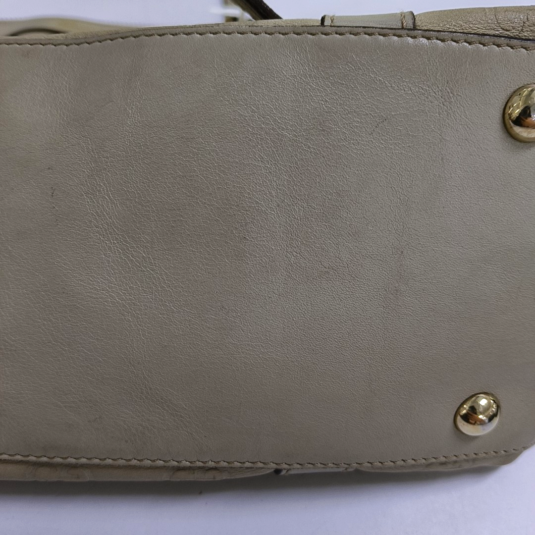 GUCCI Abbey White cowhide 老花压纹 (monogram embossed) shoulder bag/handbag Golden hardware-(SKU)-957784065
