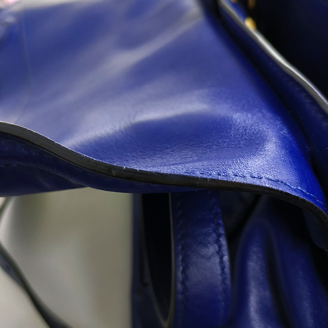 Miu Miu Blue cowhide crossbody, handbag, shoulder bag Golden hardware Removable shoulder strap-(SKU)-947569134