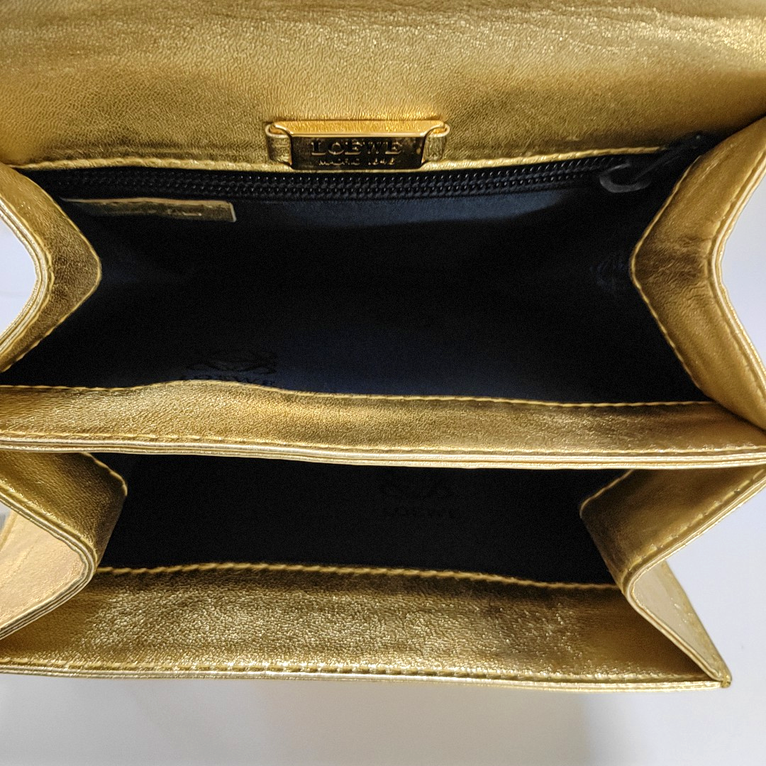 LOEWE Golden Leather Single Shoulder Crossbody Tote Bag Golden hardware Removable shoulder strap-(SKU)-955847634