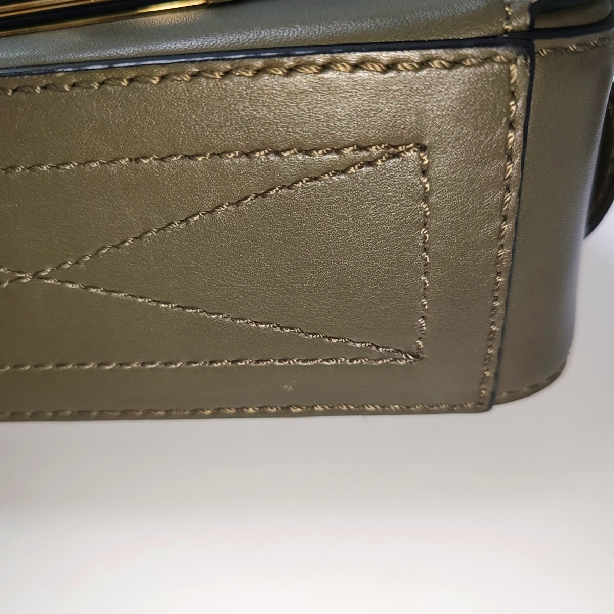 Alexander McQUEEN Camera Bag Dark Green Calfskin Embossed Single Shoulder Bag Golden hardware Removable shoulder strap-(SKU)-940170035
