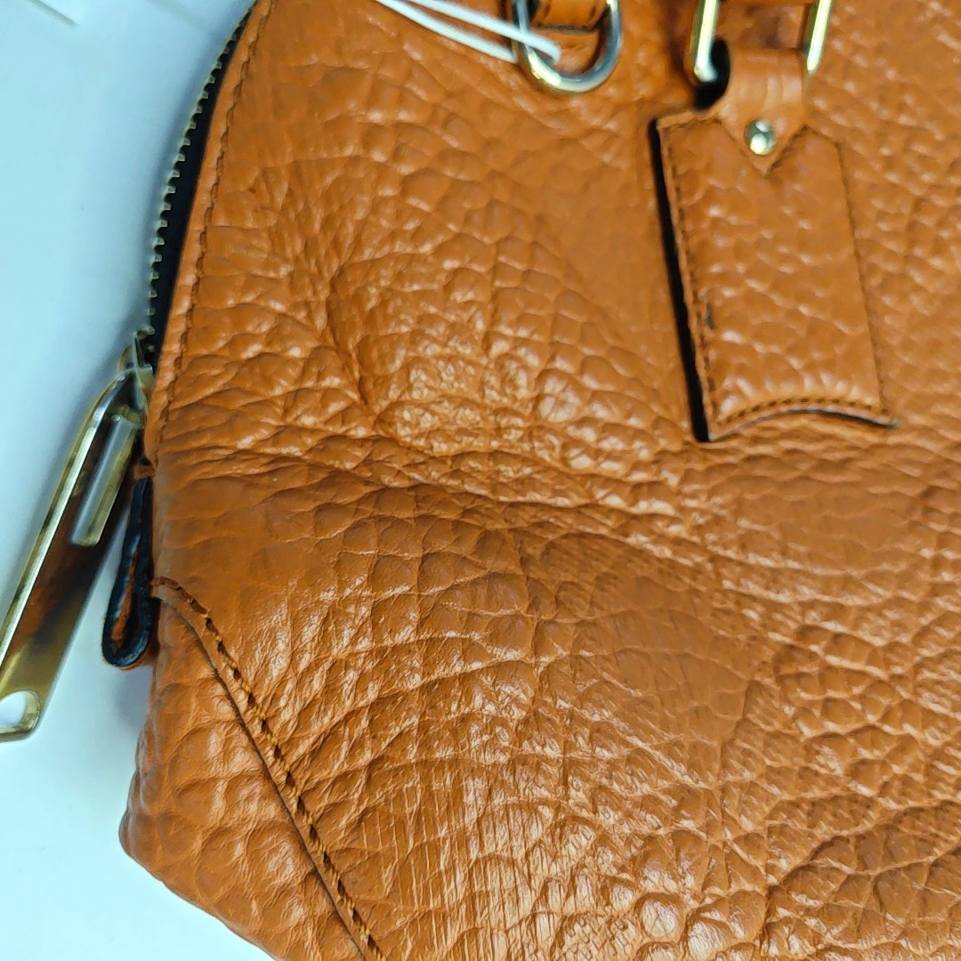 BURBERRY Clifton Brown Cowhide Embossed Single Shoulder Bag Tote Bag Crossbody Bag Golden hardware Removable shoulder strap-(SKU)-957717847