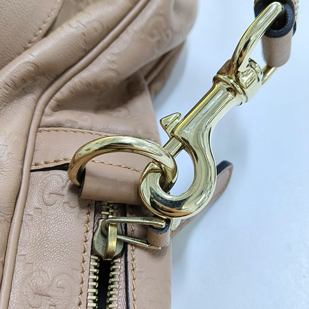 GUCCI Light Pink Cowhide Embossed Monogram Shoulder Bag Tote Bag Golden hardware Removable shoulder strap-(SKU)-947868328