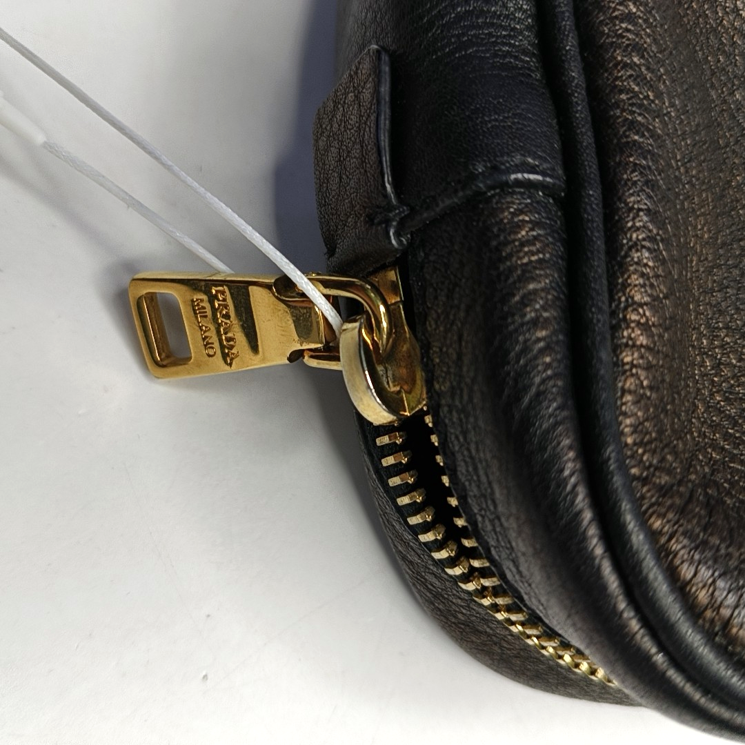 PRADA Camera Bag Black Leather Logo Handbag Single Shoulder Bag Crossbody Bag Golden hardware-(SKU)-953167834