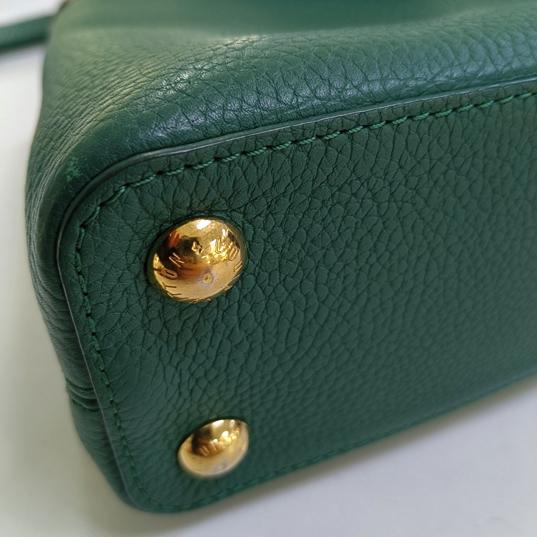LOUIS VUITTON CAPUCINES BB Green Leather Diagonal Shoulder Bag with Detachable Strap-(SKU)-955038701