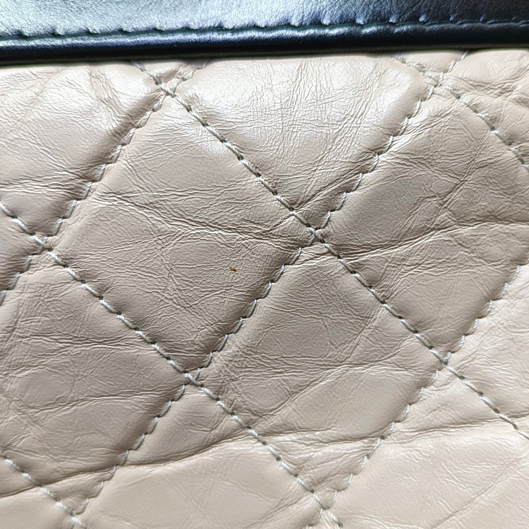 CHANEL GABRIELLE Medium Beige Quilted Leather Hobo Shoulder Bag Crossbody Bag with Detachable Strap-(SKU)-969446308