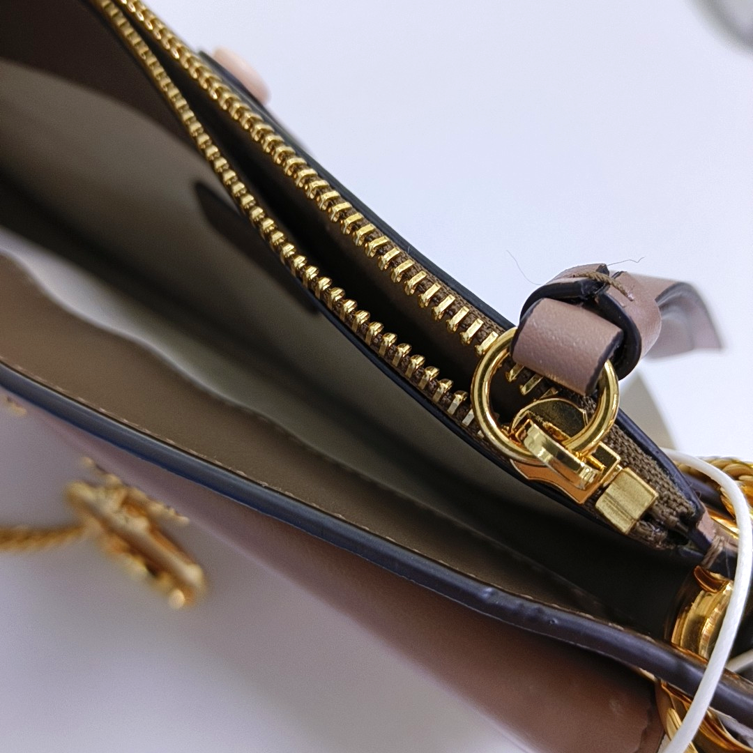 Chloé Tess Small size Red Leather Crossbody Bag Golden hardware Removable shoulder strap-(SKU)-956514791