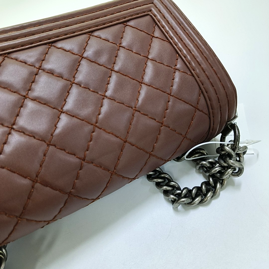 CHANEL BOY CHANEL Medium Burgundy Calfskin Quilted Shoulder Bag Tote Crossbody Bag Ruthenium Hardware 18K Clasp-(SKU)-946021622