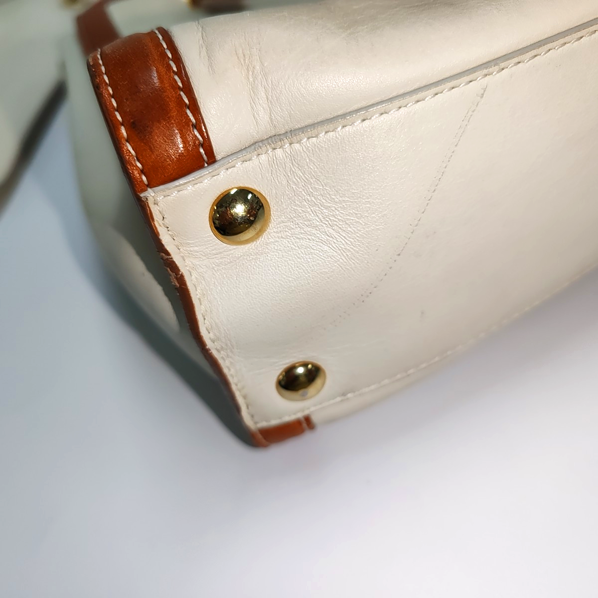 FERRAGAMO Beige Leather Tote Bag Golden hardware-(SKU)-933984180