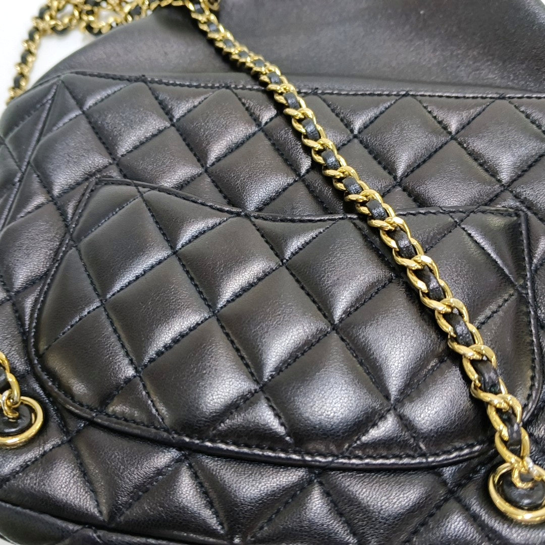 CHANEL IN SEOUL Small Size Black Lamb Leather Quilted Backpack Gold Hardware 21 Clasp-(SKU)-961468828