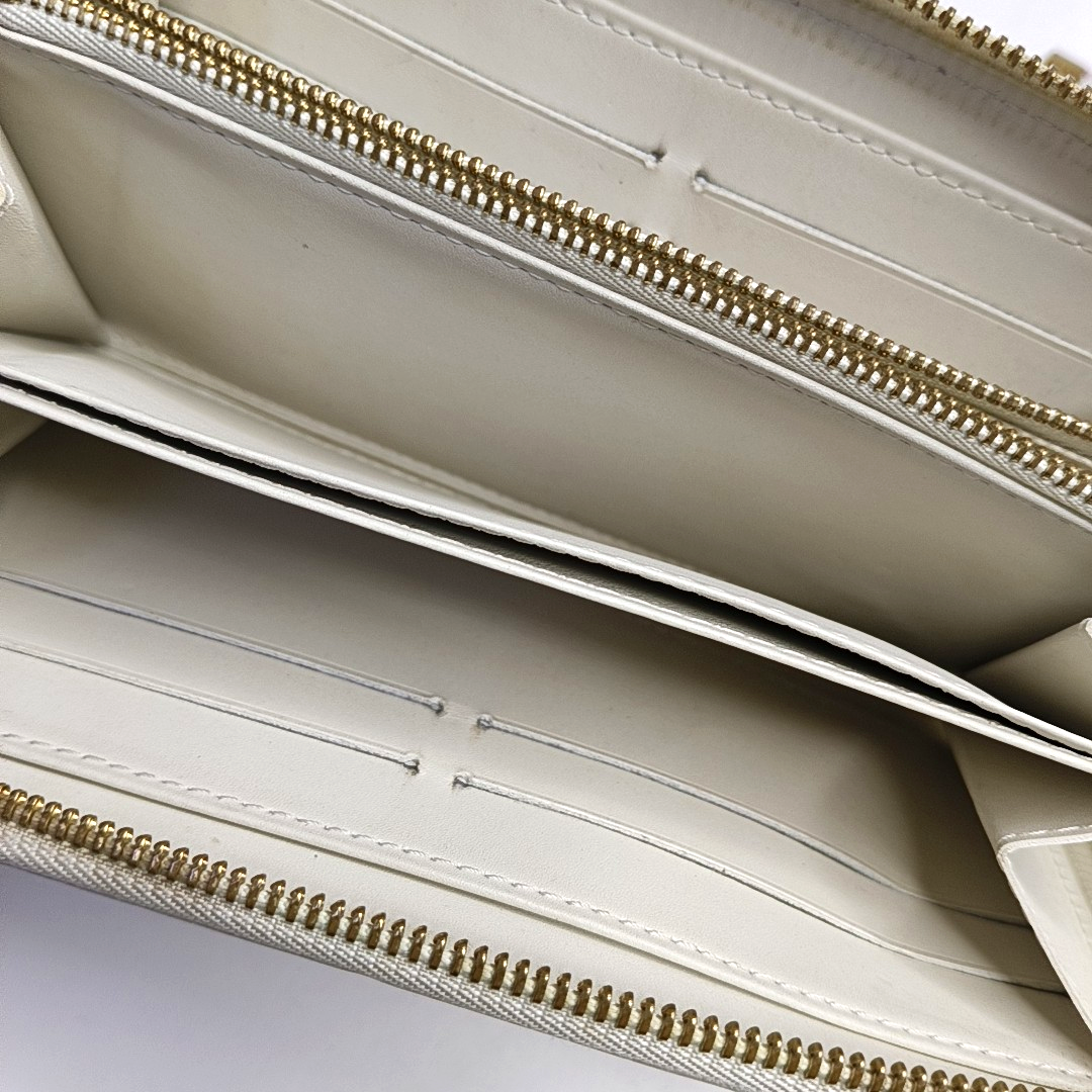 LOUIS VUITTON Yellow Patent Leather Embossed Wallet Golden hardware-(SKU)-952291694