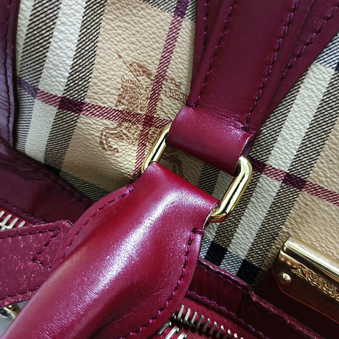 BURBERRY Red Coated Canvas Warhorse Plaid Single Shoulder Bag Golden hardware Removable shoulder strap-(SKU)-948483187
