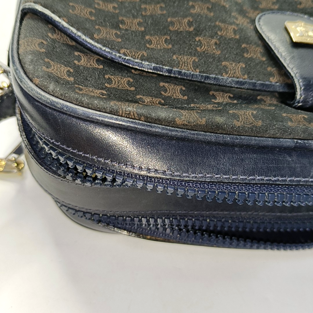 CELINE Camera Bag Black Velvet Leather Triumph Arch Crossbody Single Shoulder Bag Golden hardware-(SKU)-956103145