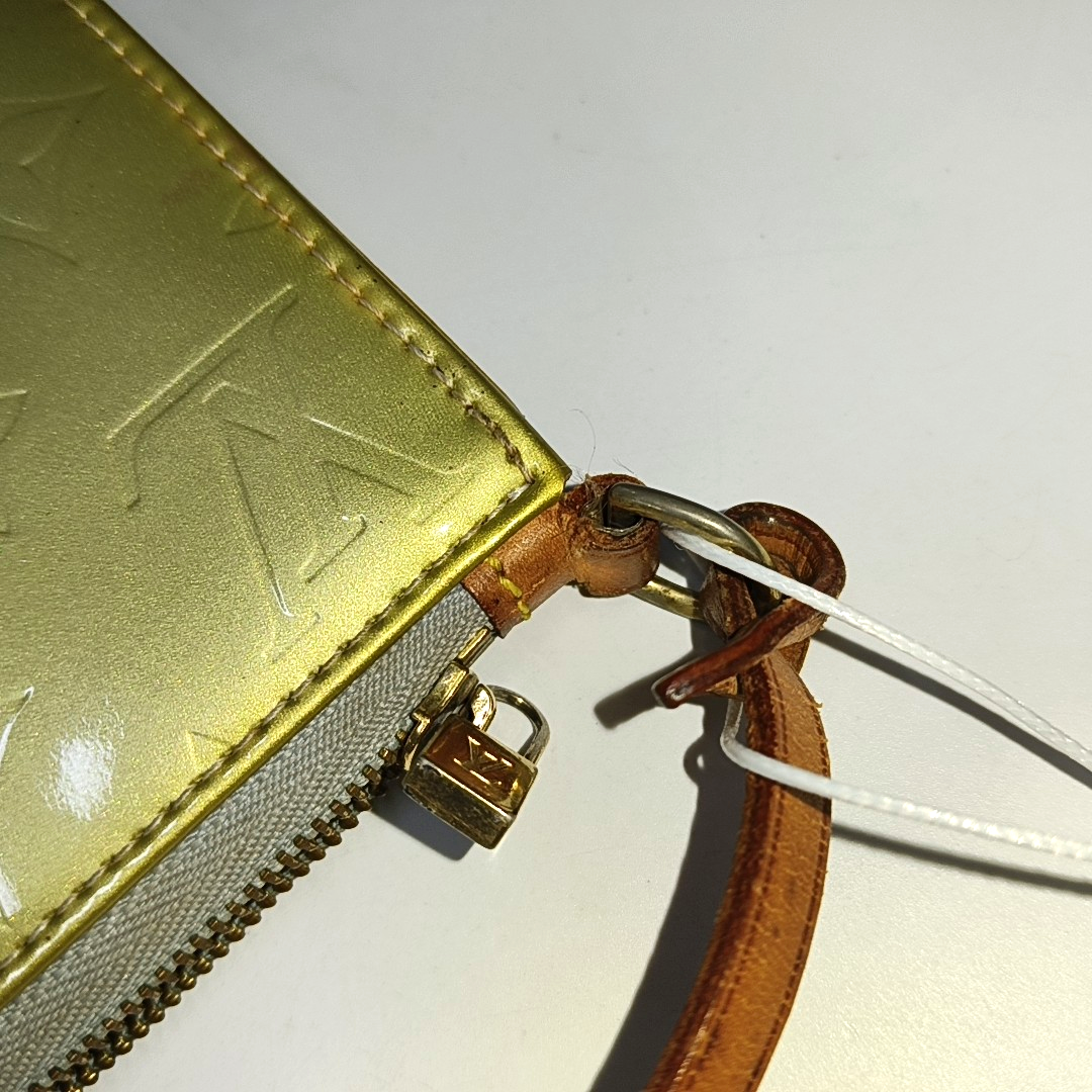 LOUIS VUITTON LEXINGTON Light Green Cowhide Monogrammed Crumpled Shoulder Bag Single Shoulder Bag Golden hardware Removable shoulder strap-(SKU)-939883232