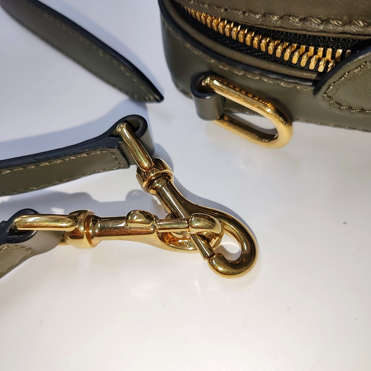 Alexander McQUEEN Camera Bag Dark Green Calfskin Embossed Single Shoulder Bag Golden hardware Removable shoulder strap-(SKU)-940170035