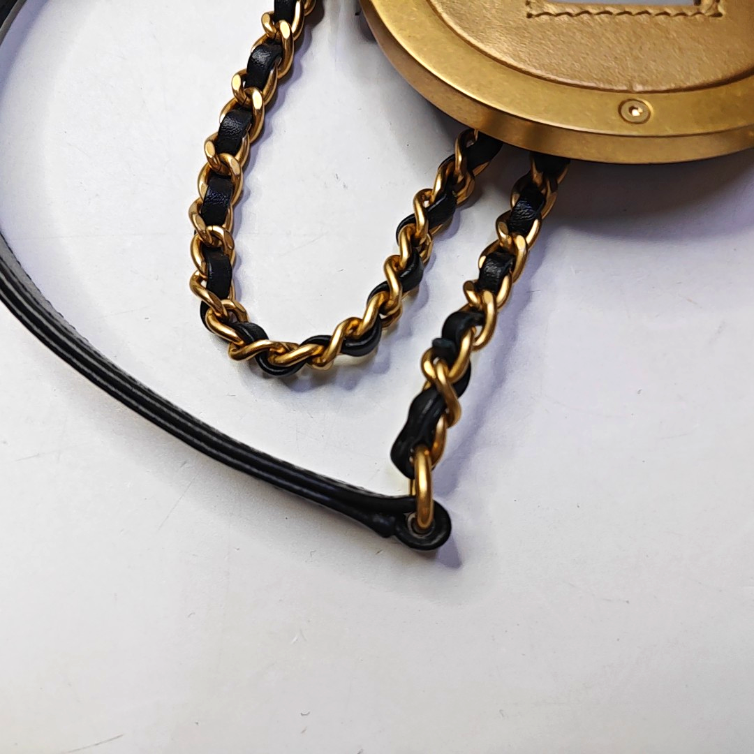 CHANEL CROWN BOX VANITY Small-sized Black Lamb Skin Quilted Monogram Crossbody Bag Shoulder Bag Golden Hardware-(SKU)-945181171