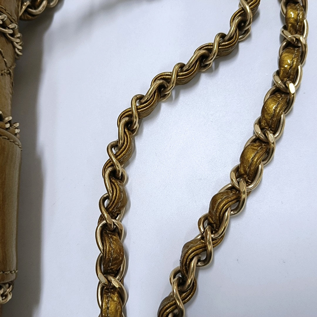 CHANEL MADISON Yellow Patent Leather Quilted Shoulder Bag, Gold Hardware, 11 Compartments-(SKU)-965813701