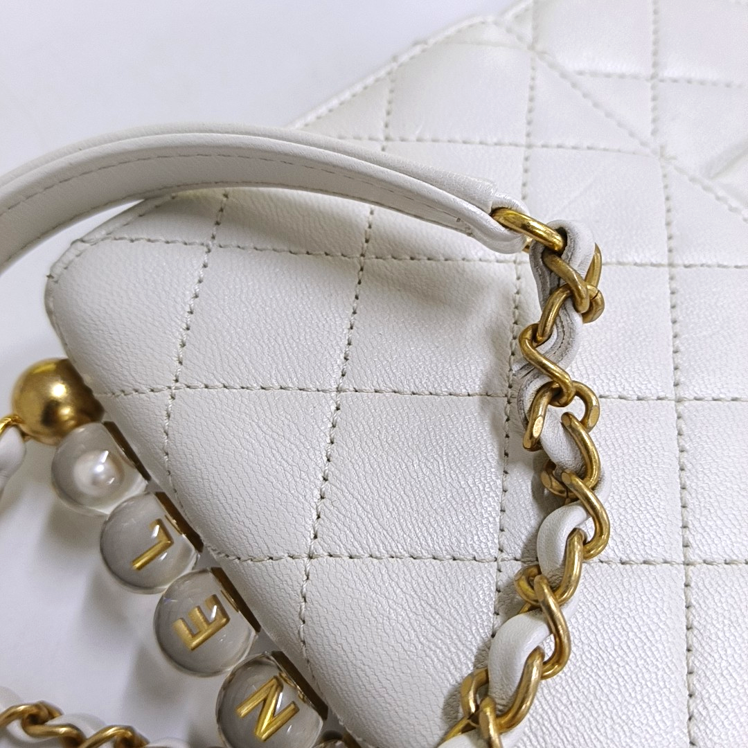 CHANEL CLASSIC FLAP White Lamb Calfskin Quilted Handbag Single Shoulder Bag Gold Hardware 30 Clasp-(SKU)-959631045