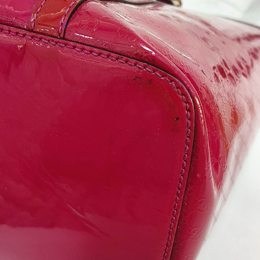 GUCCI Microguccissima Fuchsia Patent Leather Monogrammed Quilted Single Shoulder Bag Golden hardware-(SKU)-958957930