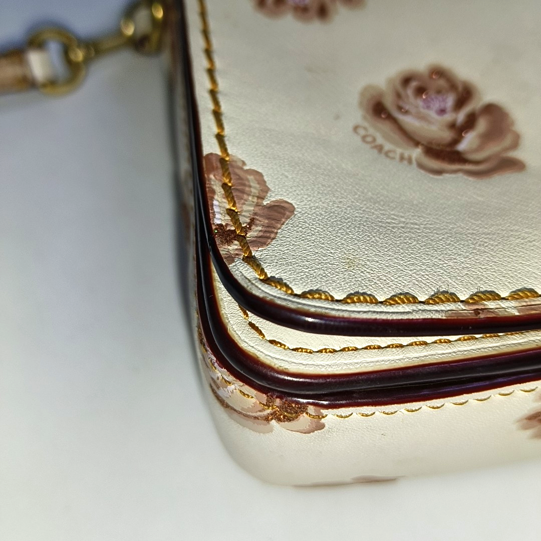 COACH DINKY Medium size White Leather Printed Sling Bag Golden hardware Removable shoulder strap-(SKU)-937355790