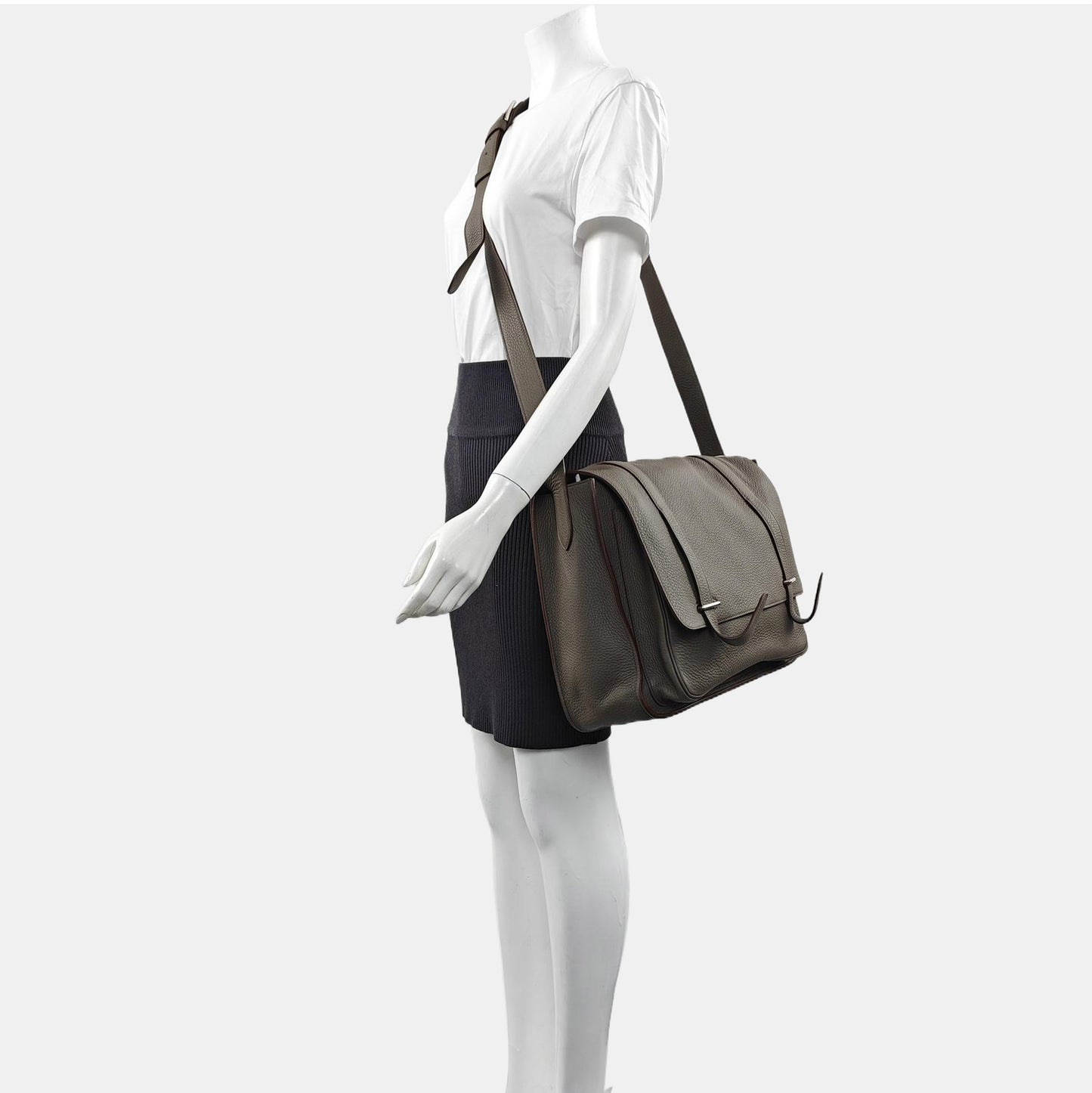HERMÈS Steve Charcoal Grey Clemence Leather Shoulder Bag Crossbody with Silver Hardware, 🄿-(SKU)-963416776