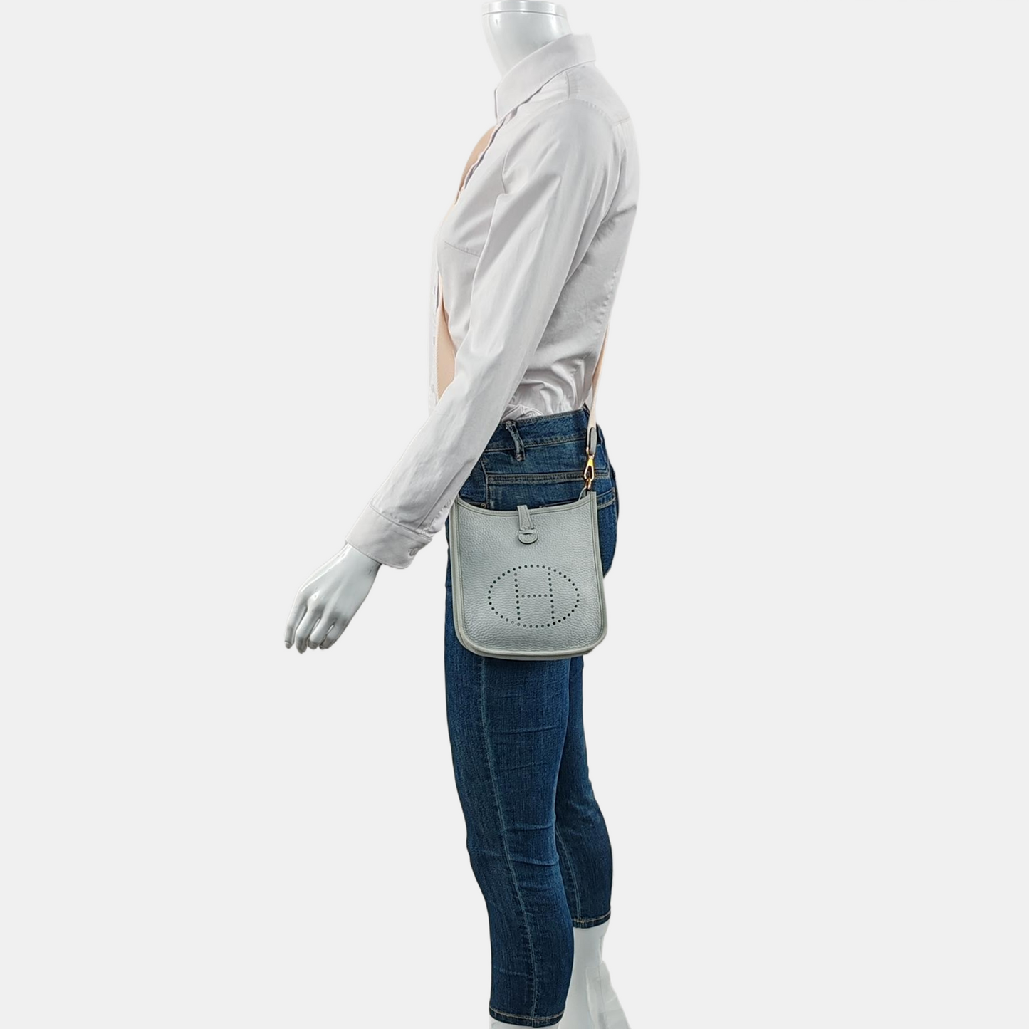 HERMÈS Evelyne 16 Cupola blue Clemence leather perforated Evelyne crossbody bag shoulder bag handbag with gold hardware B and removable shoulder strap-(SKU)-964860135