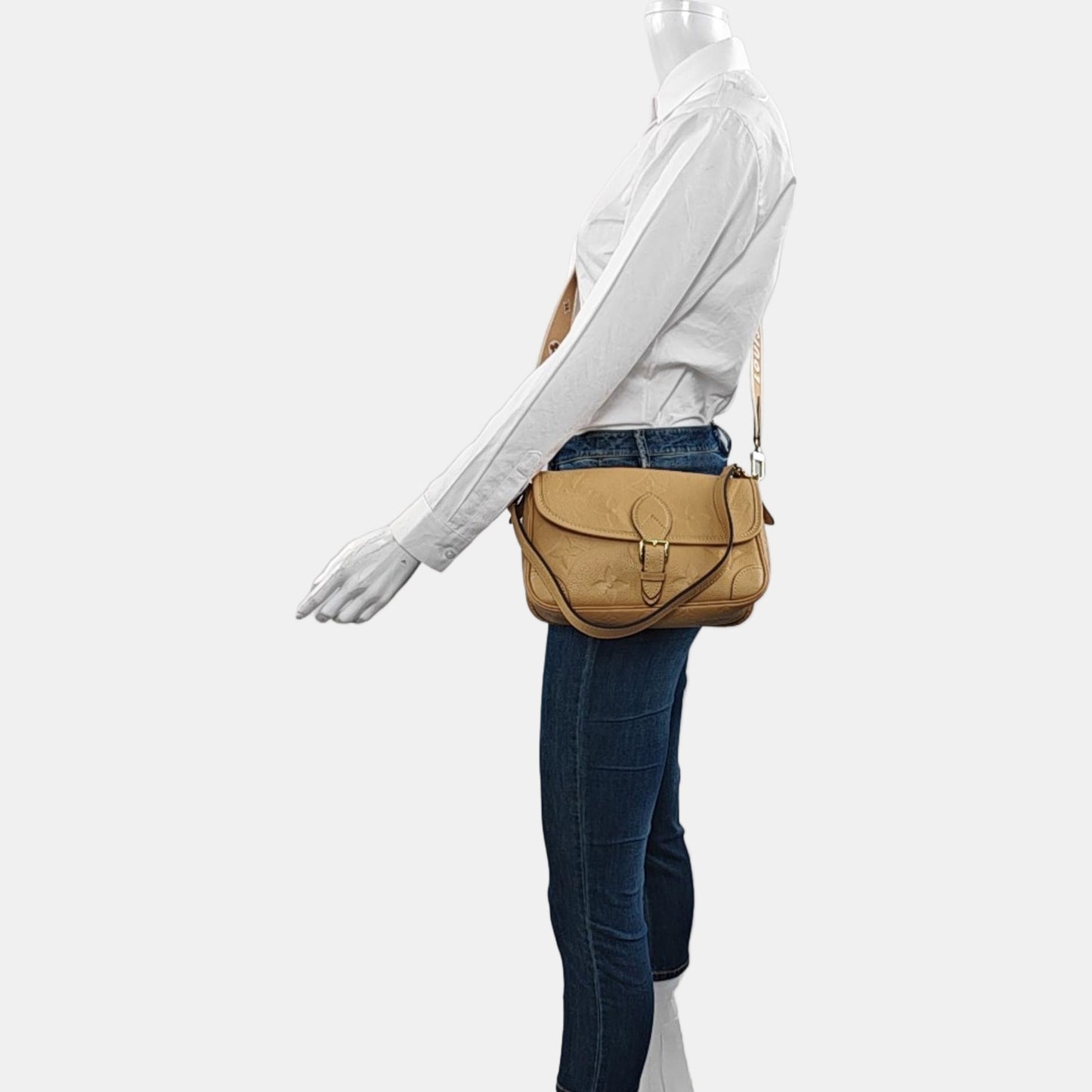 LOUIS VUITTON DIANE Small Brown Leather Monogram Crinkle Baguette Shoulder Bag Tote Crossbody Bag with Gold Hardware and 2 Removable Straps-(SKU)-970014496