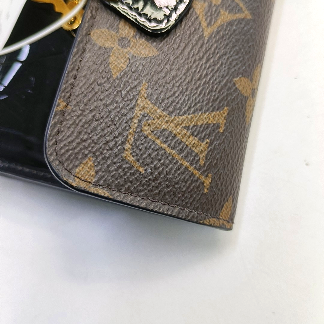 LOUIS VUITTON CHERRYWOOD Black Cowhide Monogram Wallet Golden hardware-(SKU)-949892288