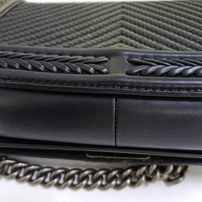 CHANEL BOY CHANEL Black Leather Quilted V-Stitch Crossbody Bag Rhodium Hardware 23 Openings Removable Strap-(SKU)-968641793