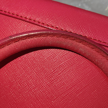 MCM NUOVO Red Leather Embossed Shoulder Bag Tote Bag Crossbody Bag Golden hardware Removable shoulder strap-(SKU)-14100965