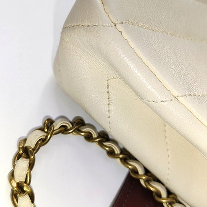 CHANEL THREAD AROUND White Lamb Skin Quilted V Pattern Shoulder Bag Crossbody Bag Gold Hardware 22 Opening Pockets-(SKU)-966841707