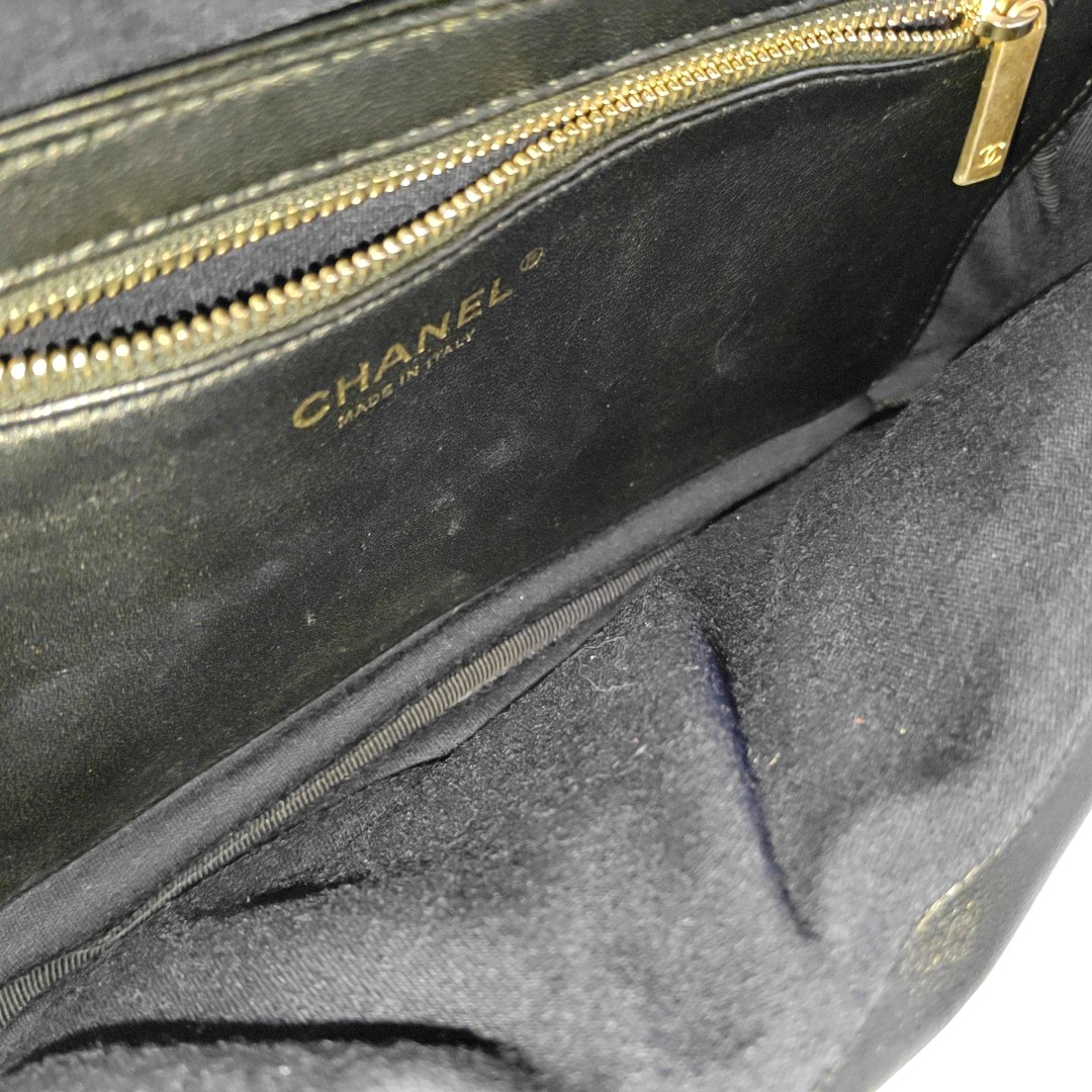 CHANEL VINTAGE PUFFY Black Lamb Leather Handbag with Gold Hardware 28 opening-(SKU)-954943772
