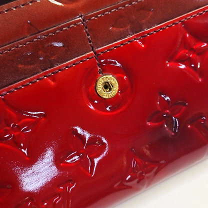 LOUIS VUITTON PORTE MONNAIE Red patent leather embossed wallet Golden hardware-(SKU)-958031193