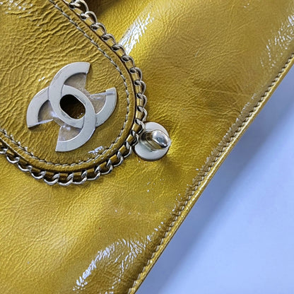 CHANEL MADISON Yellow Patent Leather Quilted Shoulder Bag, Gold Hardware, 11 Compartments-(SKU)-965813701