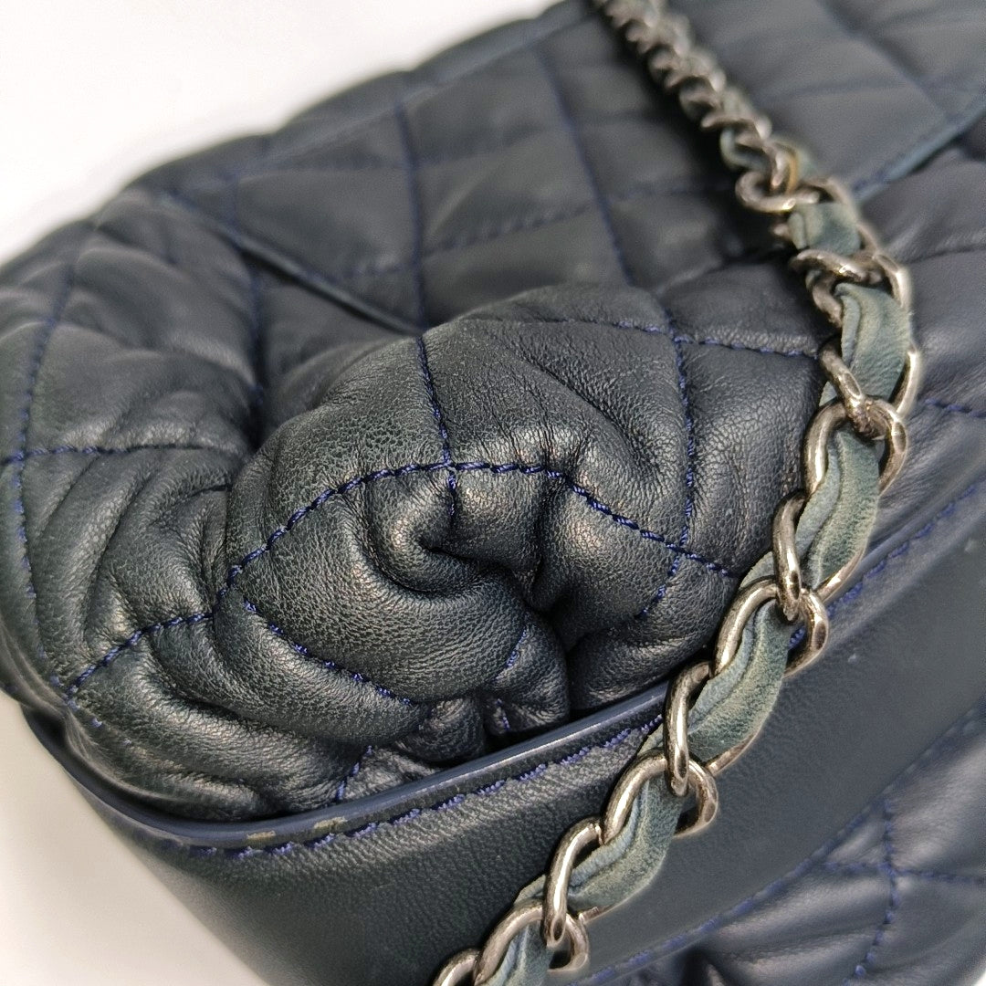 CHANEL CLASSIC FLAP Medium Deep Blue Lamb Skin Cannage Quilted Single Shoulder Bag Crossbody Bag Silver Hardware 18 Clasp-(SKU)-970159990