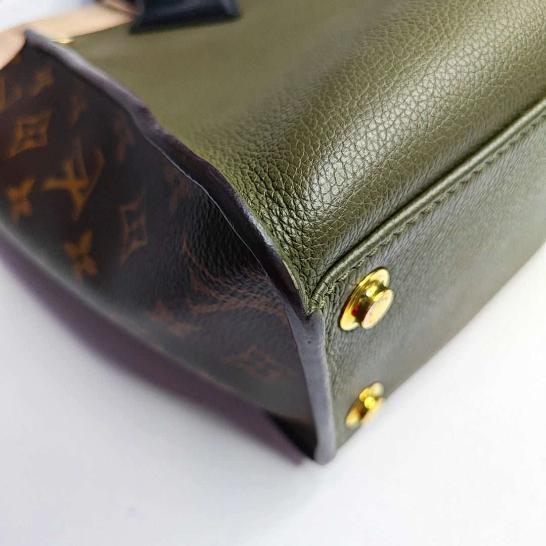 LOUIS VUITTON ON MY SIDE Medium Size Green Calfskin Monogram Single Shoulder Bag Handbag Gold Hardware Removable Shoulder Strap-(SKU)-968040035