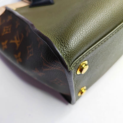 LOUIS VUITTON ON MY SIDE Medium Size Green Calfskin Monogram Single Shoulder Bag Handbag Gold Hardware Removable Shoulder Strap-(SKU)-968040035