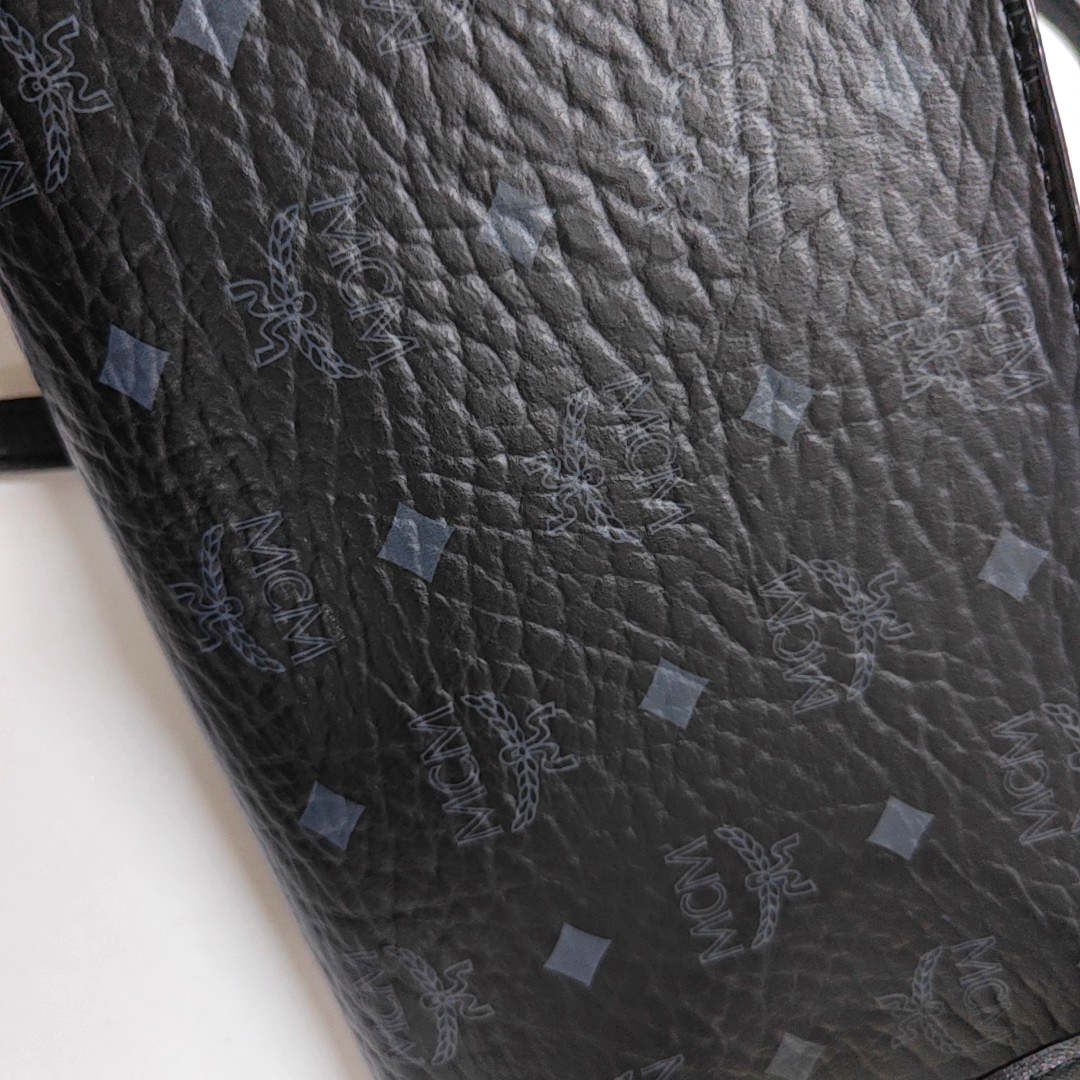 MCM Black coated canvas old flower printed crossbody bag, single shoulder bag Golden hardware Removable shoulder strap-(SKU)-951869892