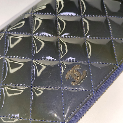 CHANEL ZIPPY深蓝色漆皮菱格纹,绗缝钱包 20nan-(SKU)-938651990